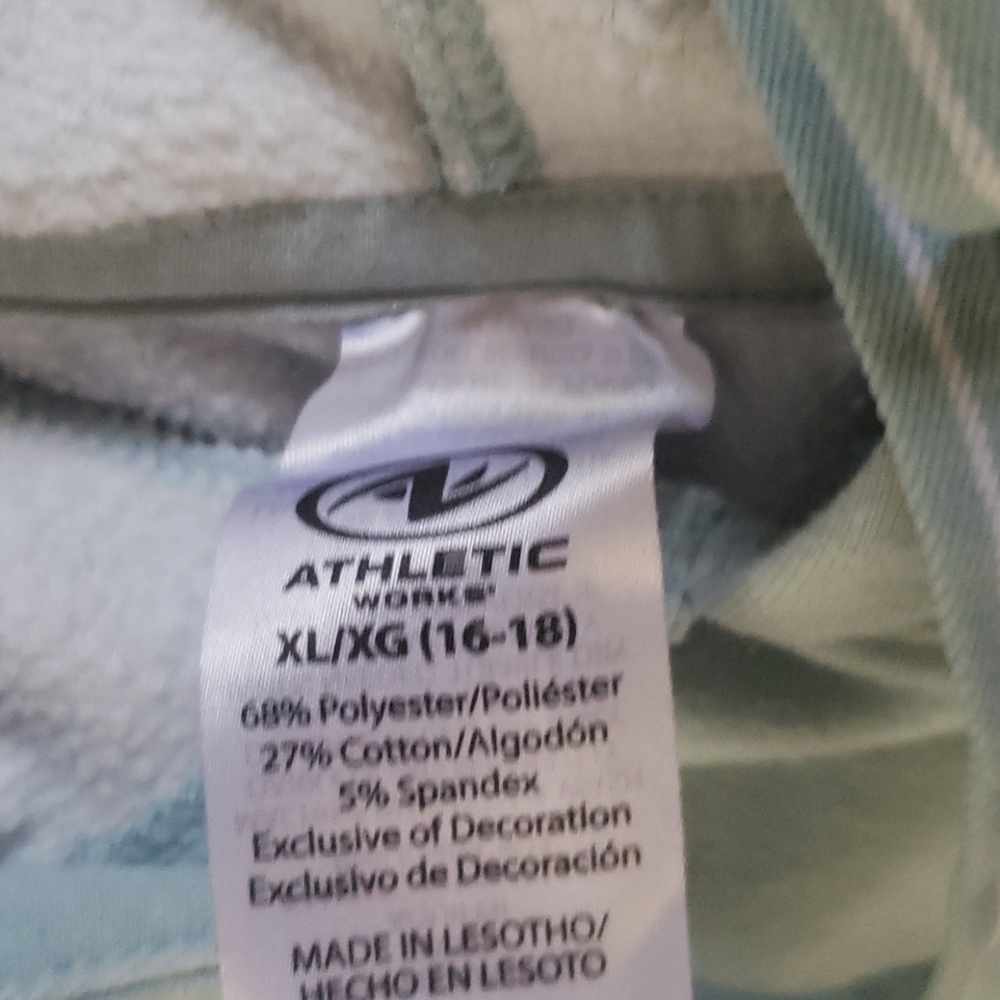 Sweater - Picture 2 of 2